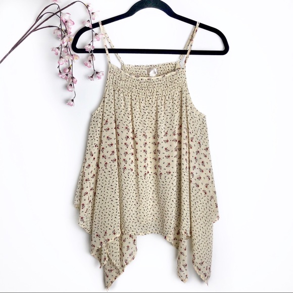 Forever 21 Tops - Forever 21 Beige Dainty Floral Flowy Tank Top